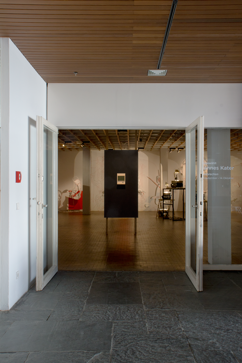 "&uuml;berbrechen", Akademie der K&uuml;nste, Hanesatenweg 2012 - Ausstellungsansicht - Stand: Er&ouml;ffnung