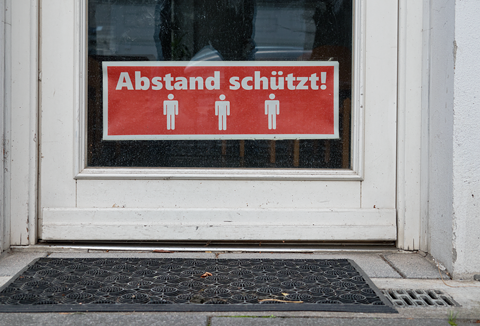 Abstand sch&uuml;tzt - auch ohne Pfeile